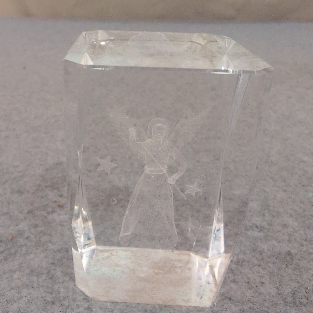 3D Laser Etched Angel Glass Paperweight Clear Faceted Crystal Block Star Motif - Picture 4 of 5